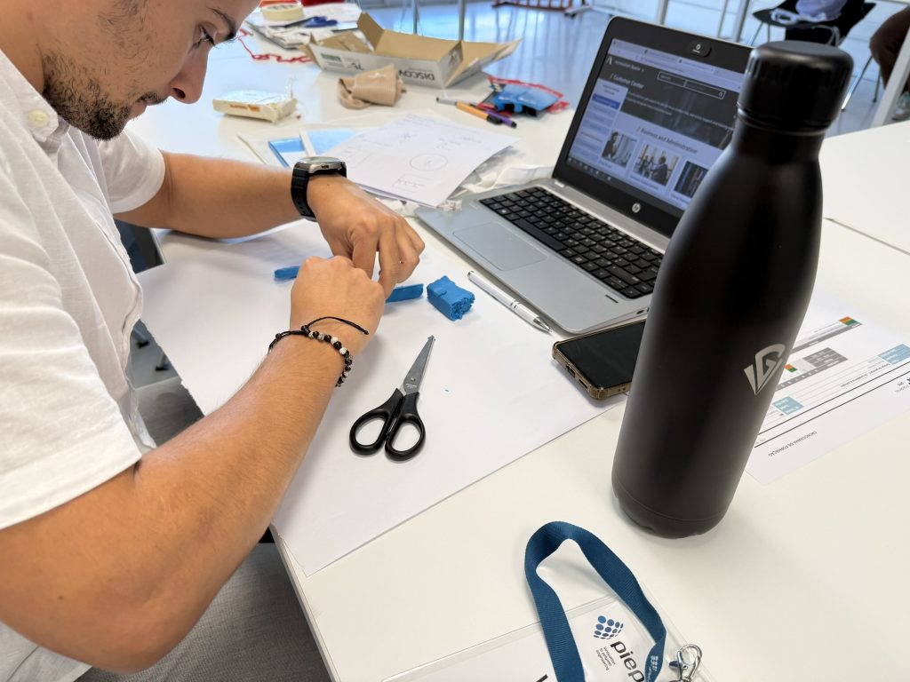 Academia PIEP Design de Produto do Problema a Soluçao (16)